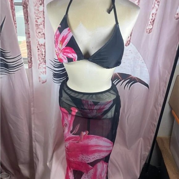 Floral Pink and Black Bikini Set - Picture 7 of 7
